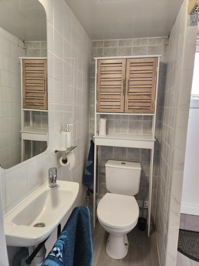 Studio, Pas De Collocation Possible Warmeriville Bagian luar foto
