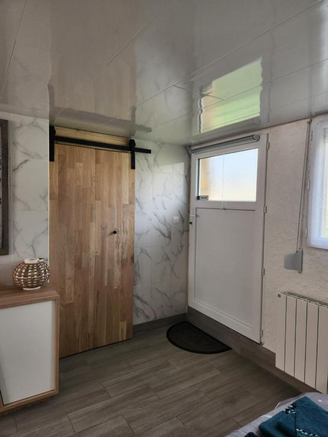 Studio, Pas De Collocation Possible Warmeriville Bagian luar foto