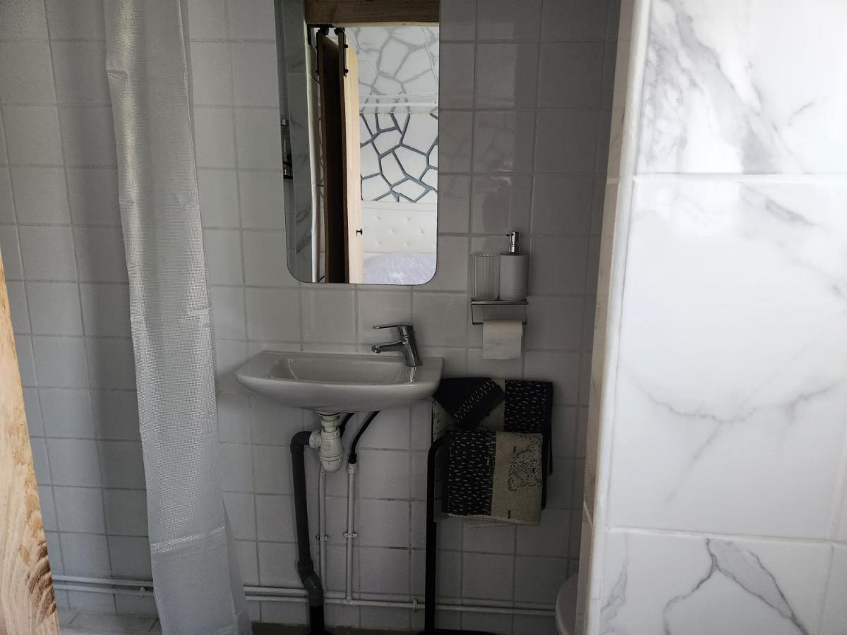 Studio, Pas De Collocation Possible Warmeriville Bagian luar foto